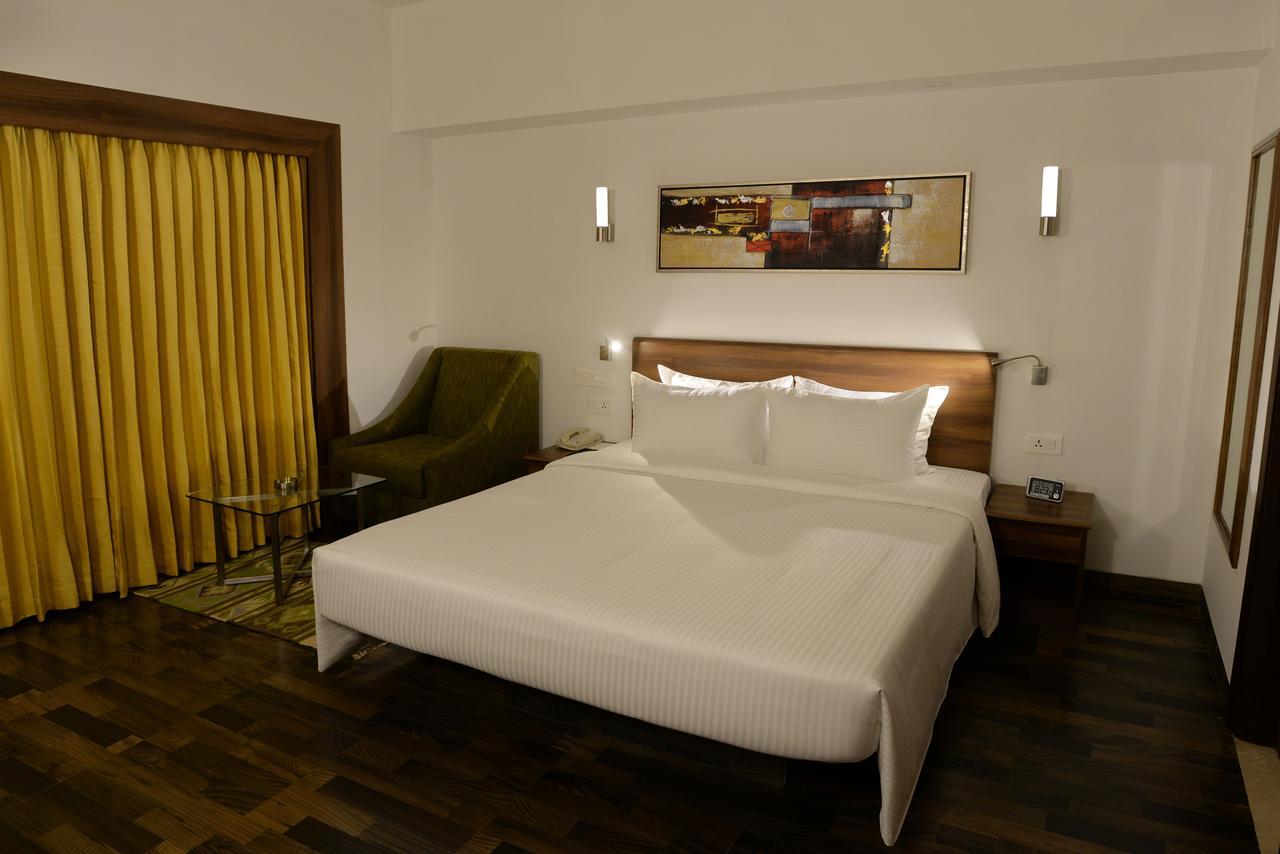 Lemon Tree Hotel Coimbatore Exterior foto